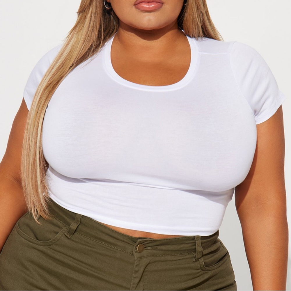 Judia Crew Neck Top / Fashion Nova